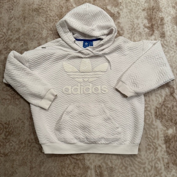 Adidas white Hoodie women’s Small Quilted with front pocket -glossy lettering - Picture 2 of 8